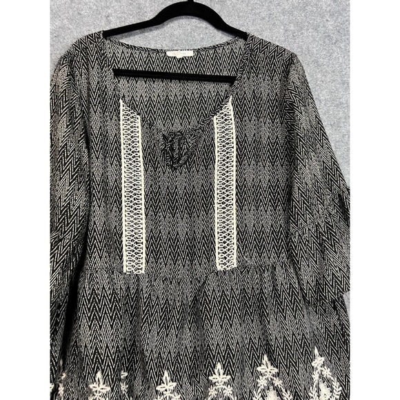 Maurices Blouse Women Extra Large Black V Neck Short Sleeve Flutter Sleeve Boho - Picture 2 of 9